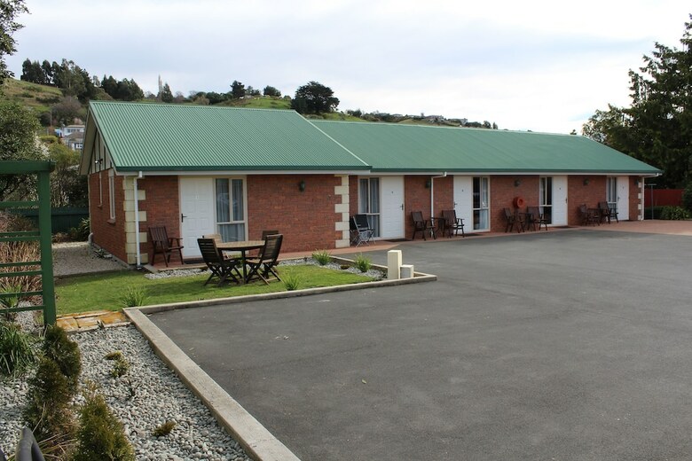 Asure Ambassador Motor Lodge