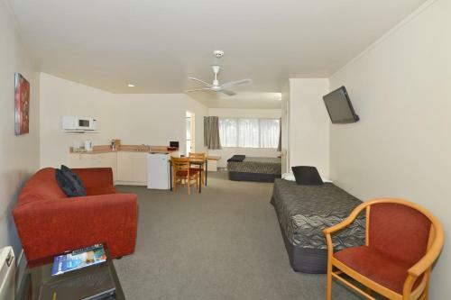 Motel Bk's Pohutukawa Lodge