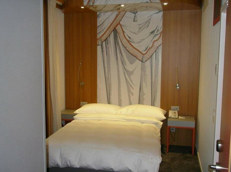 Hotel Albergo Carcani