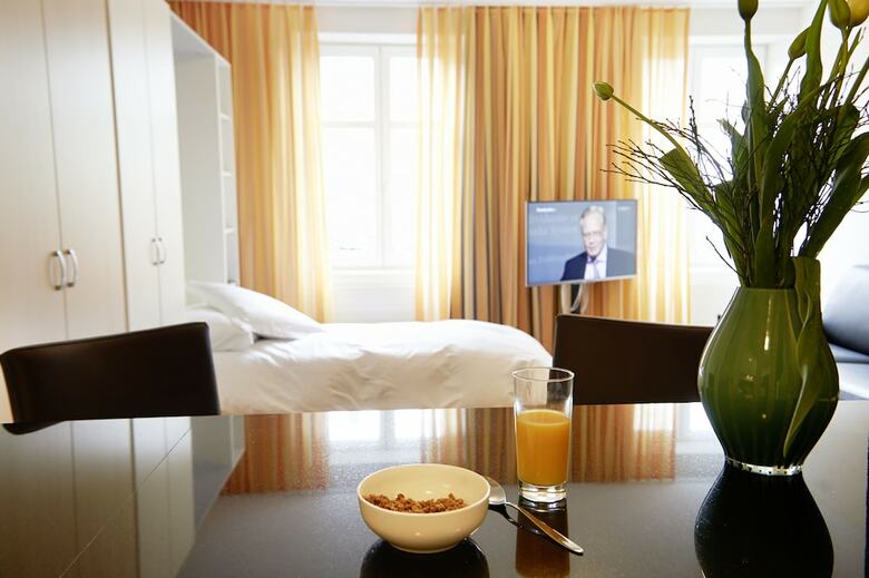 Residence Apartments By Hotel Du Commerce