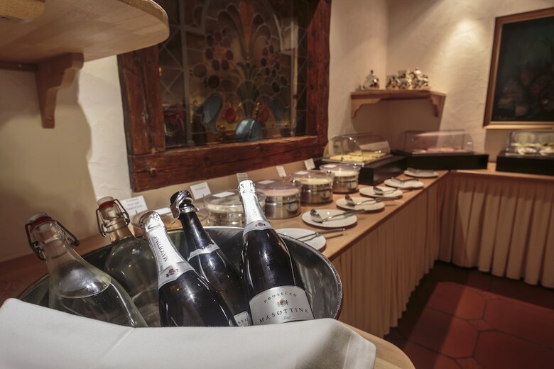 Hotel Zermatt Budget Rooms