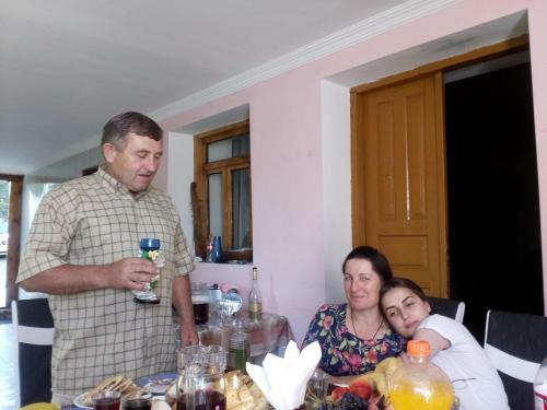 Hostal Eco Guest House Latali