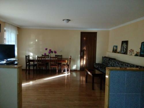 Hostal Guesthouse Aisi