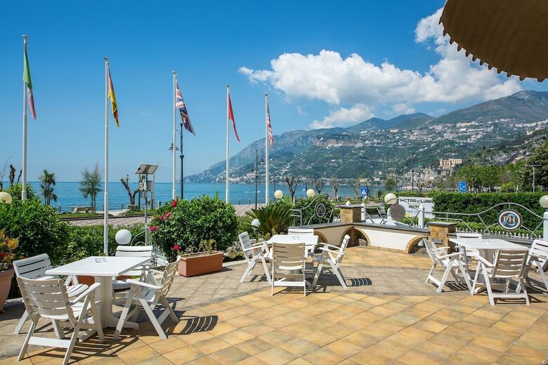 Hotel Pietra Di Luna