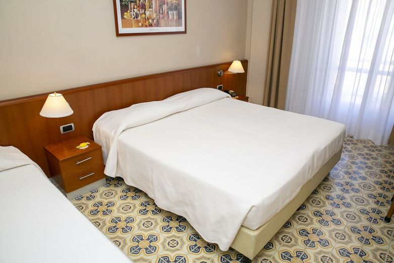 Hotel Pietra Di Luna