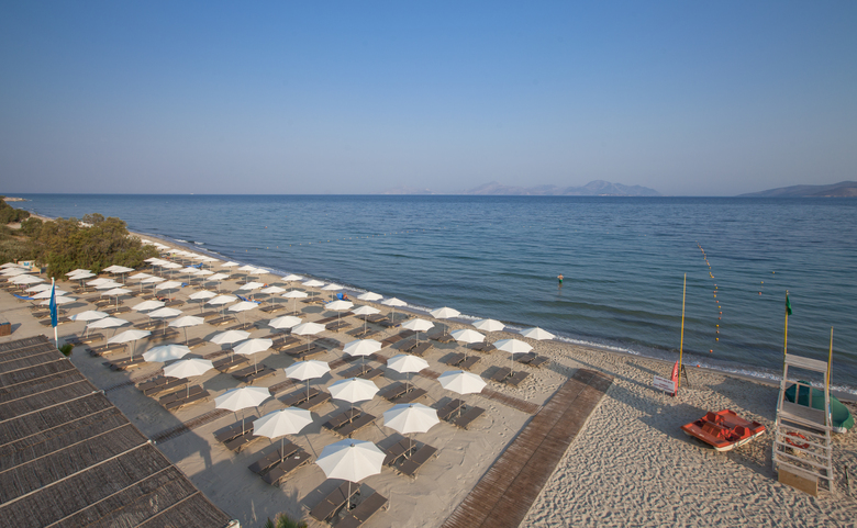 Hotel Caravia Beach