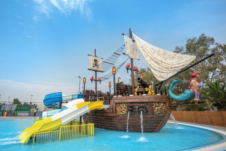 Hotel Caravia Beach