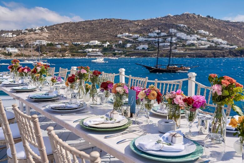 Kivotos Clubhotel