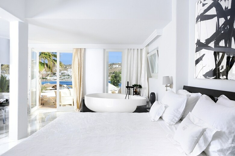 Kivotos Clubhotel