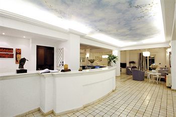 Art Hotel Pelican Bay