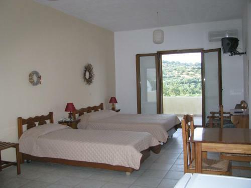Aparthotel Skoutari Beach Hotel