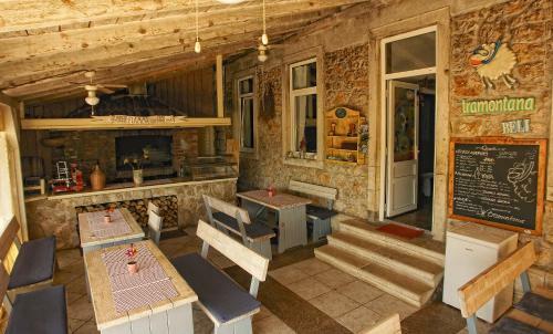 Hostal Pansion Tramontana