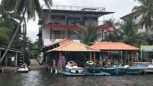 Bed & Breakfast Luthmin River View