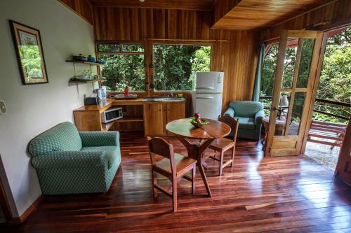 Cala Lodge