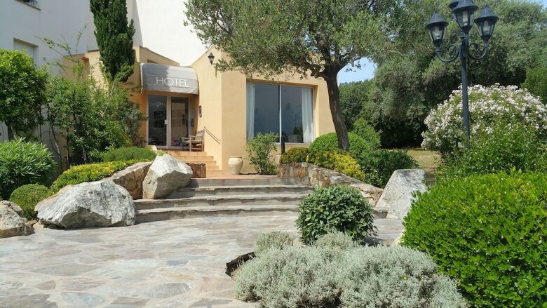 Hotel Cala Di L'oru