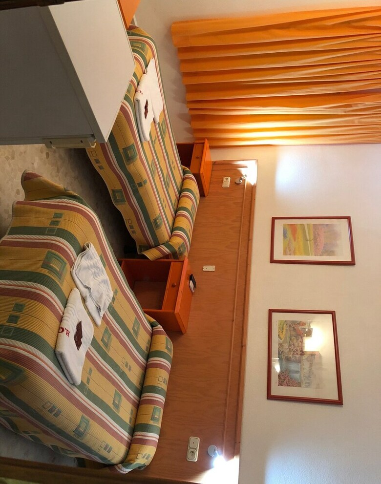 Hostal Carlos III