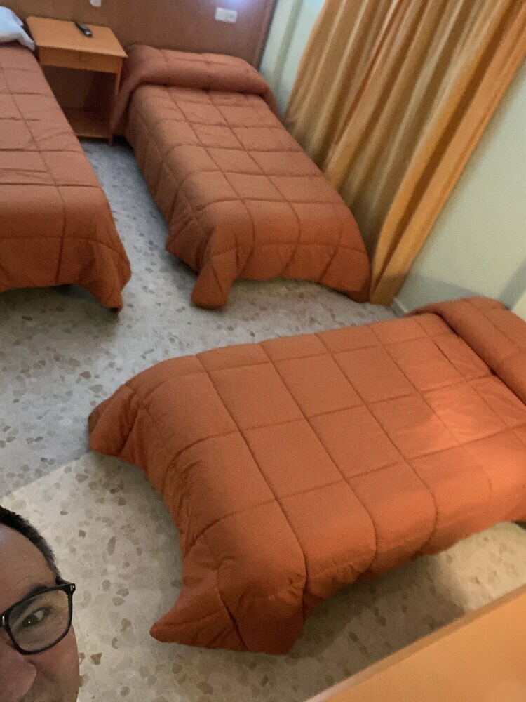 Hostal Carlos III