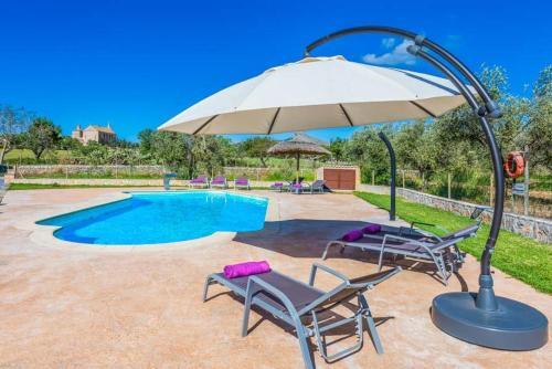 Alcudia Villa Sleeps 8 Pool Air Con Wifi