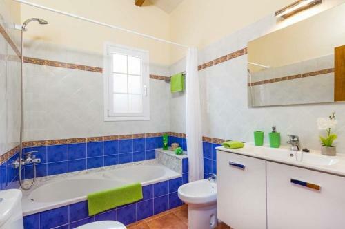 Cala'n Blanes Villa Sleeps 6 Pool Air Con Wifi