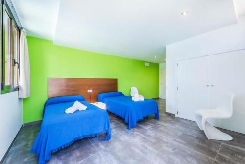 Alcanada Villa Sleeps 12 Pool Air Con Wifi