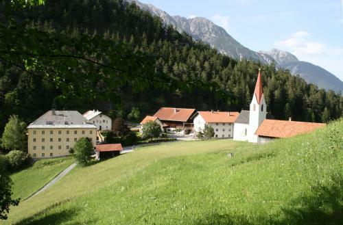 Hotel Gasthof Kronburg