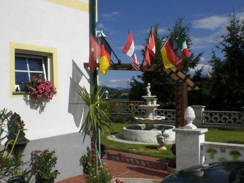 Hostal Gasthof Pension Lamprecht