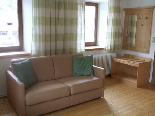 Hostal Familiengasthof Zirmhof