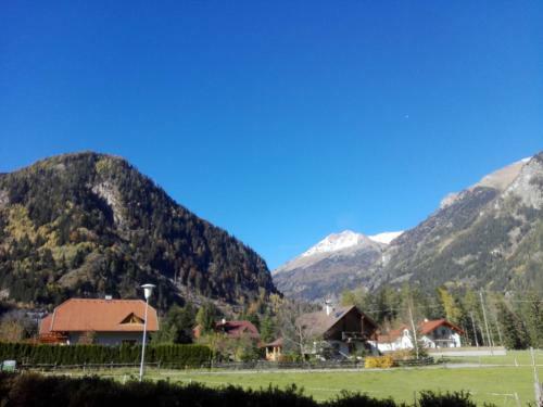 Hostal Familiengasthof Zirmhof