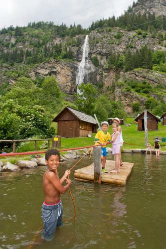 Hostal Familiengasthof Zirmhof