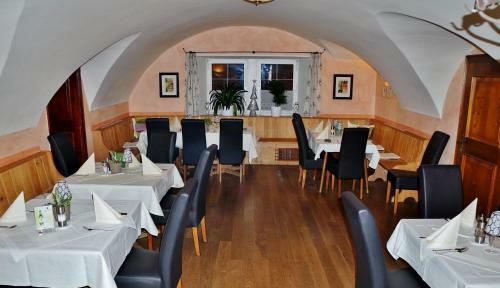 Hostal Gasthof Zur Strass