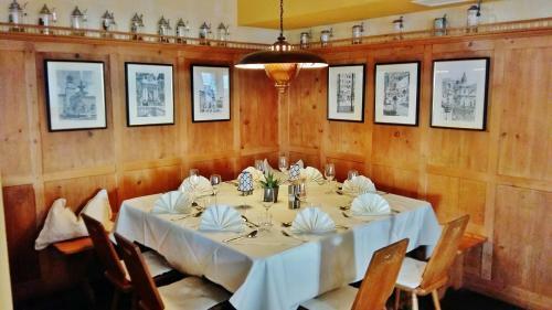 Hostal Gasthof Zur Strass