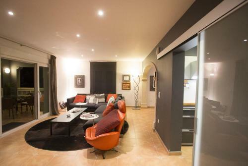 Denia Villa Sleeps 6 Pool Air Con Wifi