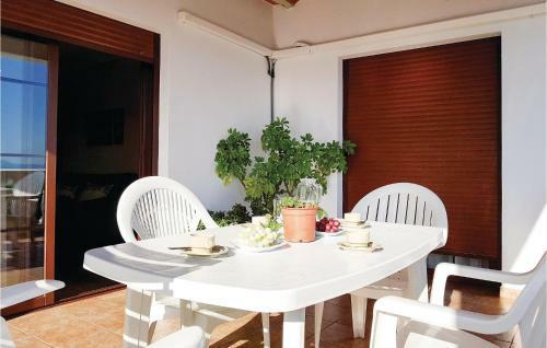 Three-bedroom Holiday Home In El Gastor