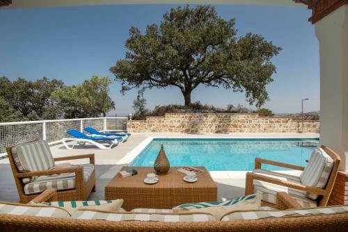 El Gastor Villa Sleeps 4