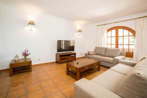 Fanadix Villa Sleeps 6 Pool Air Con Wifi