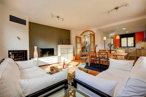 Sant Eloi Villa Sleeps 8 Pool Wifi