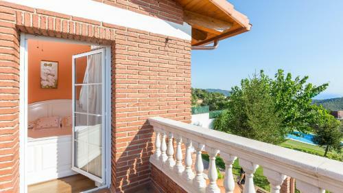 Lloret De Mar Villa Sleeps 8