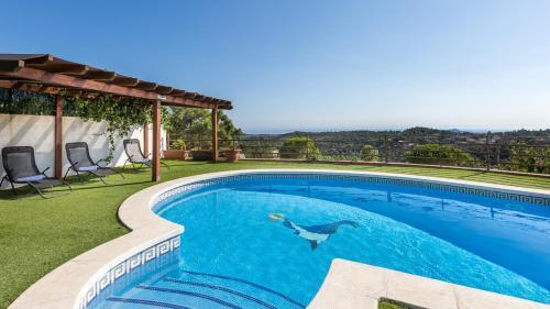 Lloret De Mar Villa Sleeps 8