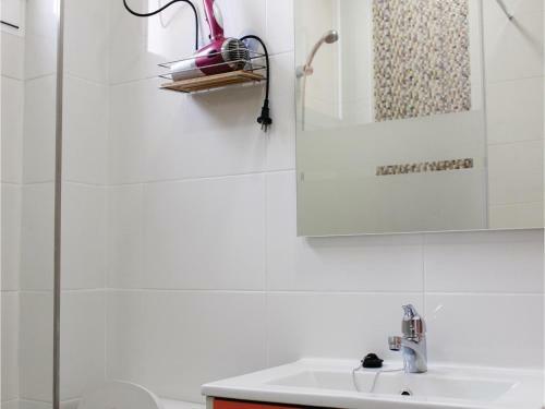 Three-bedroom Holiday Home In Los Alcazares