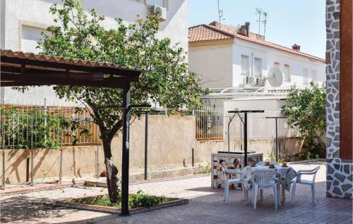Three-bedroom Holiday Home In Los Alcazares