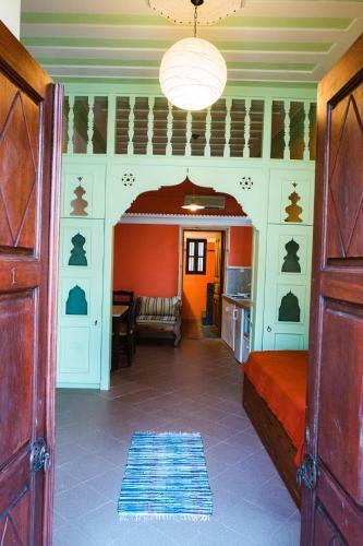Bed & Breakfast Karnayo