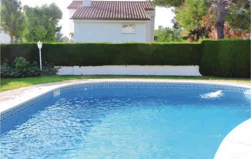 Three-bedroom Holiday Home In Miami Playa