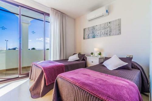 Playa Blanca Villa Sleeps 6 Pool Air Con Wifi