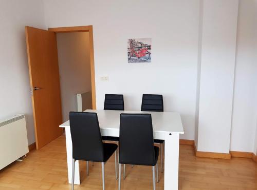 Apartamentos Pobra Do Carami�al 3000