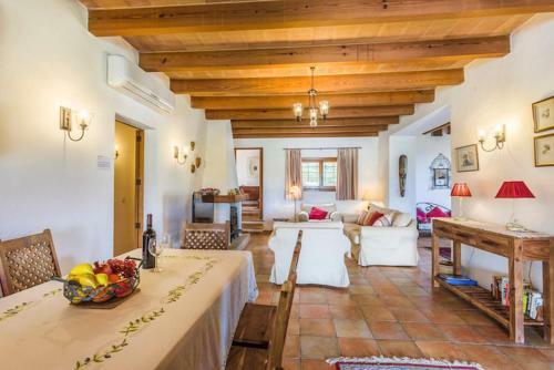 Pollenca Villa Sleeps 10 Pool Air Con Wifi
