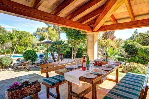 Pollenca Villa Sleeps 6 Pool Air Con Wifi