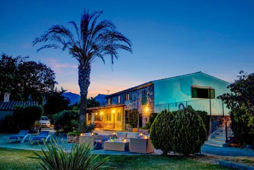 Pollenca Villa Sleeps 8 Pool Air Con Wifi