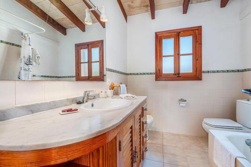 Pollenca Villa Sleeps 4 Pool Air Con Wifi