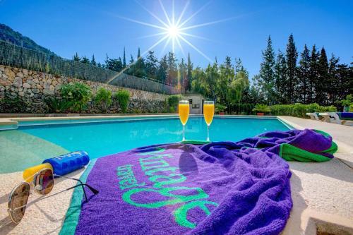 Pollenca Villa Sleeps 4 Pool Air Con Wifi