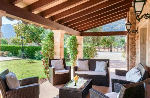 Pollenca Villa Sleeps 8 Pool Air Con Wifi